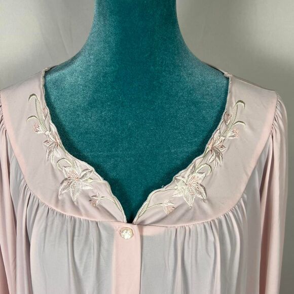 Vintage Miss Elaine Classics Pink Embroidered Nightgown (Size XL) - Picture 3 of 8